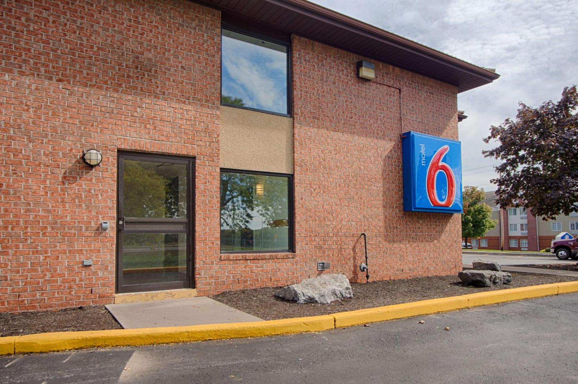 Motel 6 East Syracuse, Ny - Airport Zewnętrze zdjęcie